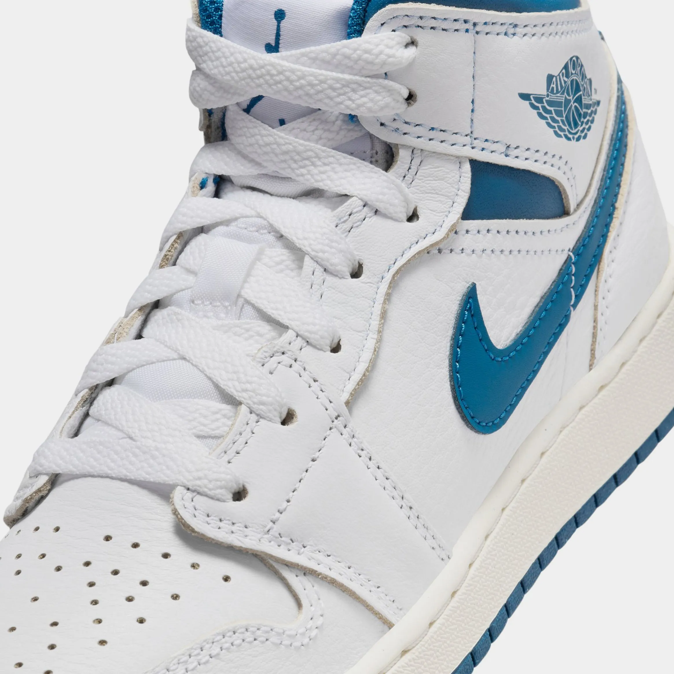 Air Jordan 1 Mid SE Industrial Blue Grade School Lifestyle Shoes (White/Sail/Industrial Blue)