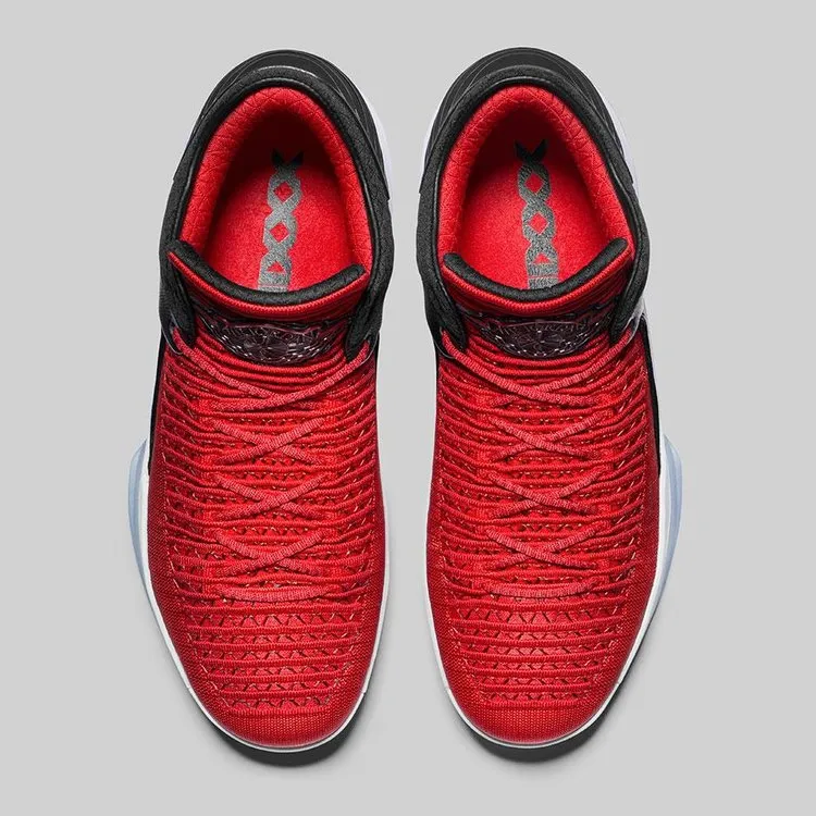 Air Jordan 32 Low Win Like 96 Sneakers, Red