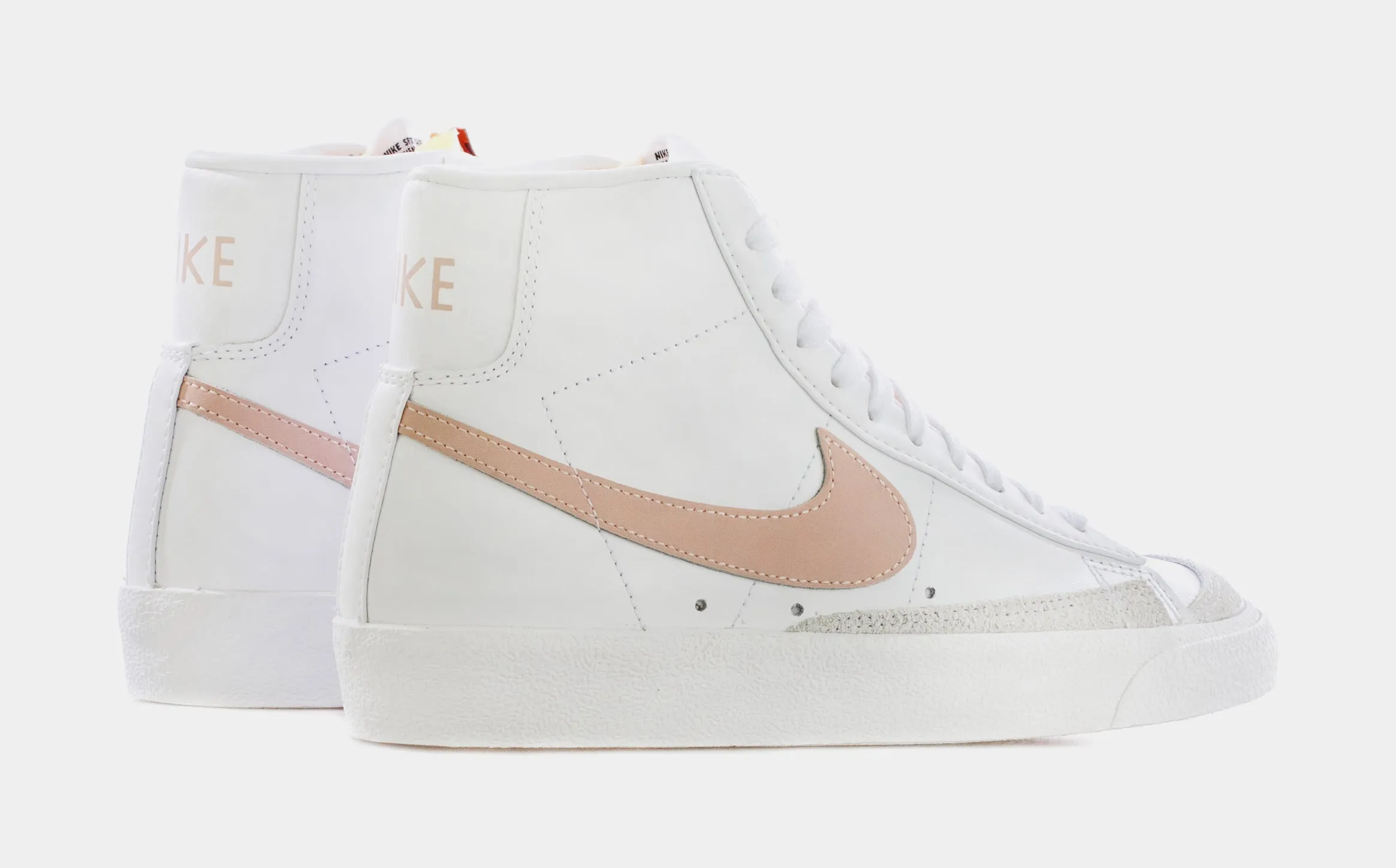 Blazer Mid '77 Vintage Womens Lifestyle Shoes (White/Pink)