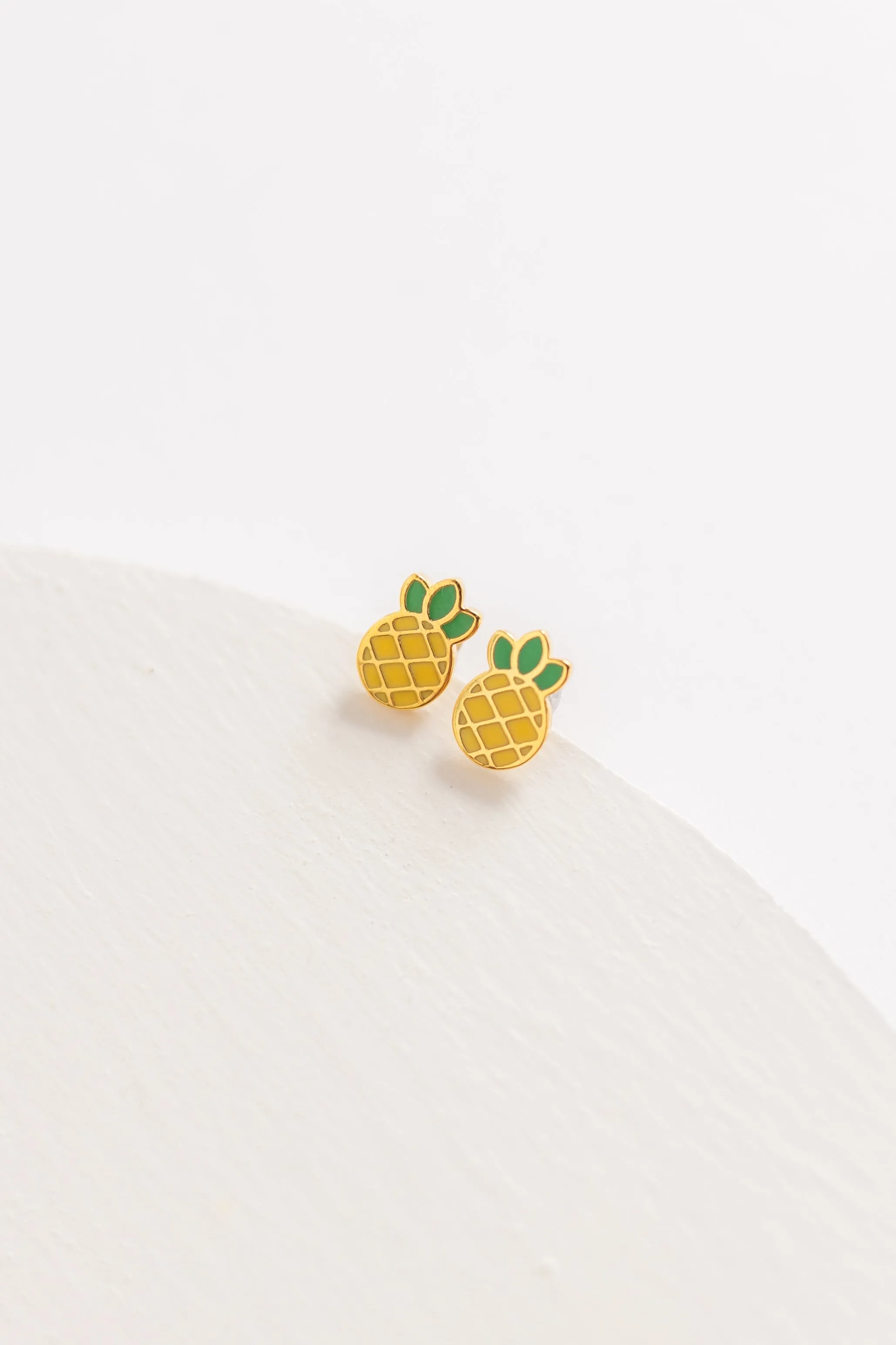 Cove Pineapple Stud Earrings