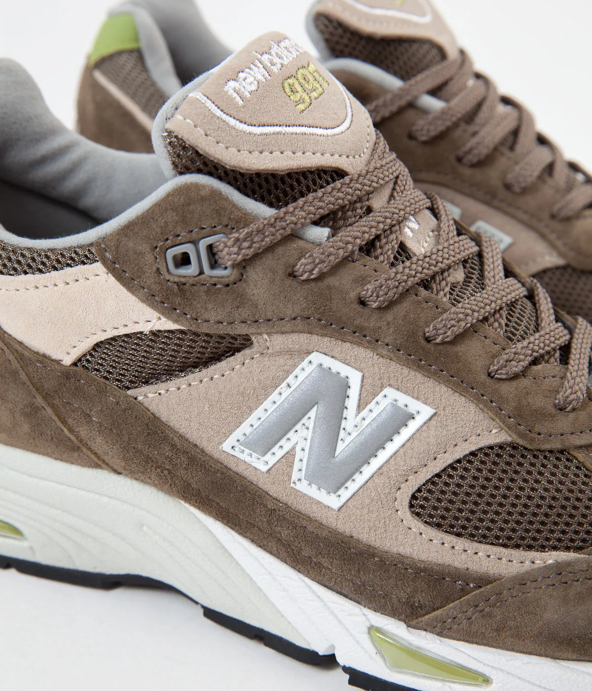 New Balance 991 Made In UK Shoes - Brown / Tan