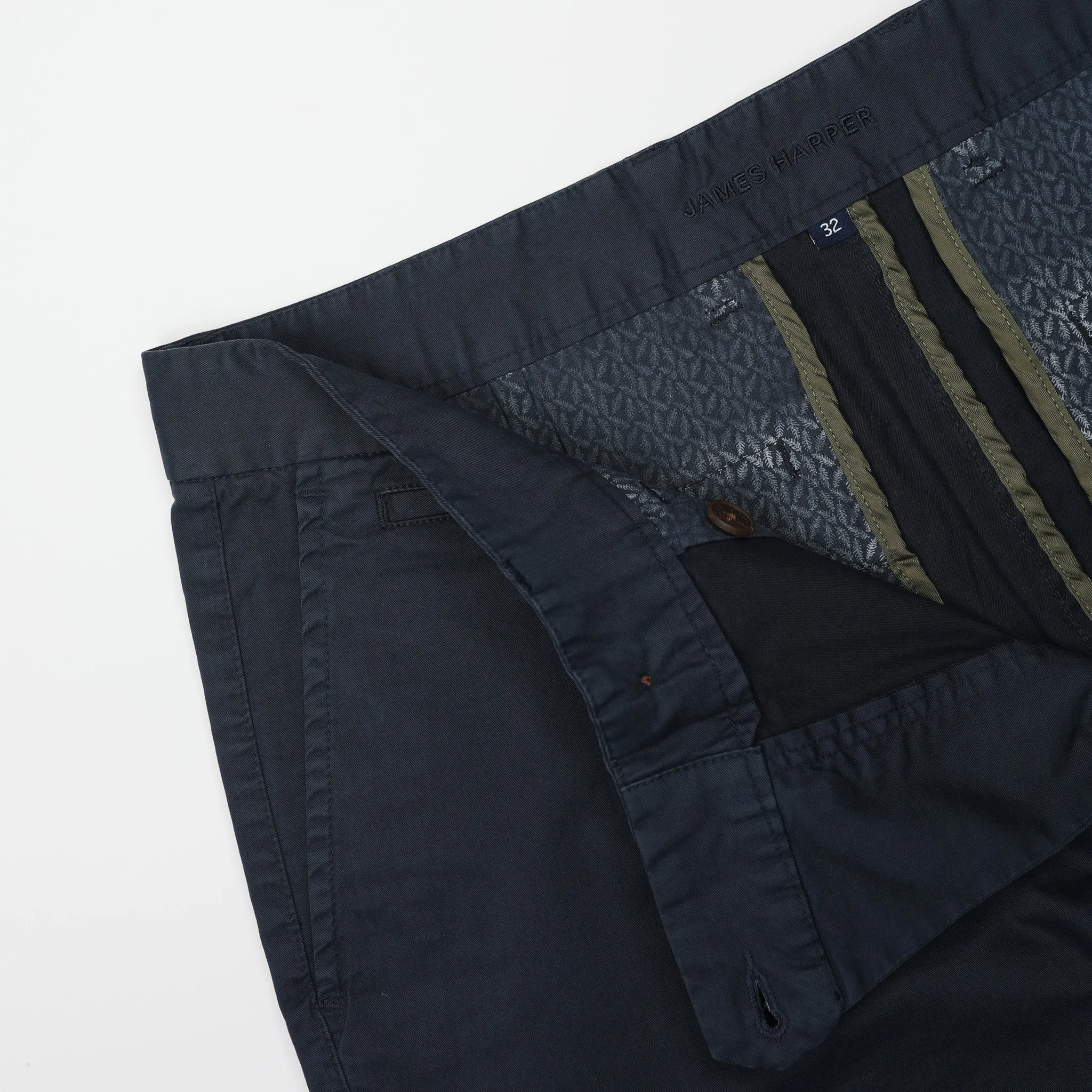 Relaxed Fit Navy Chino Short