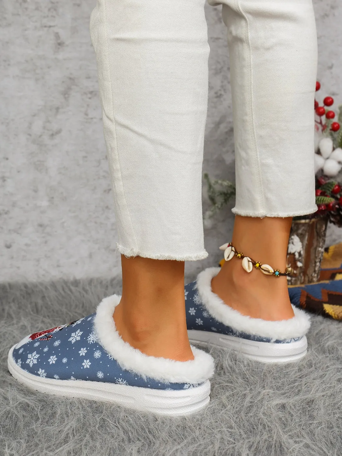 Snowman Print Flat Slippers with Faux Fur