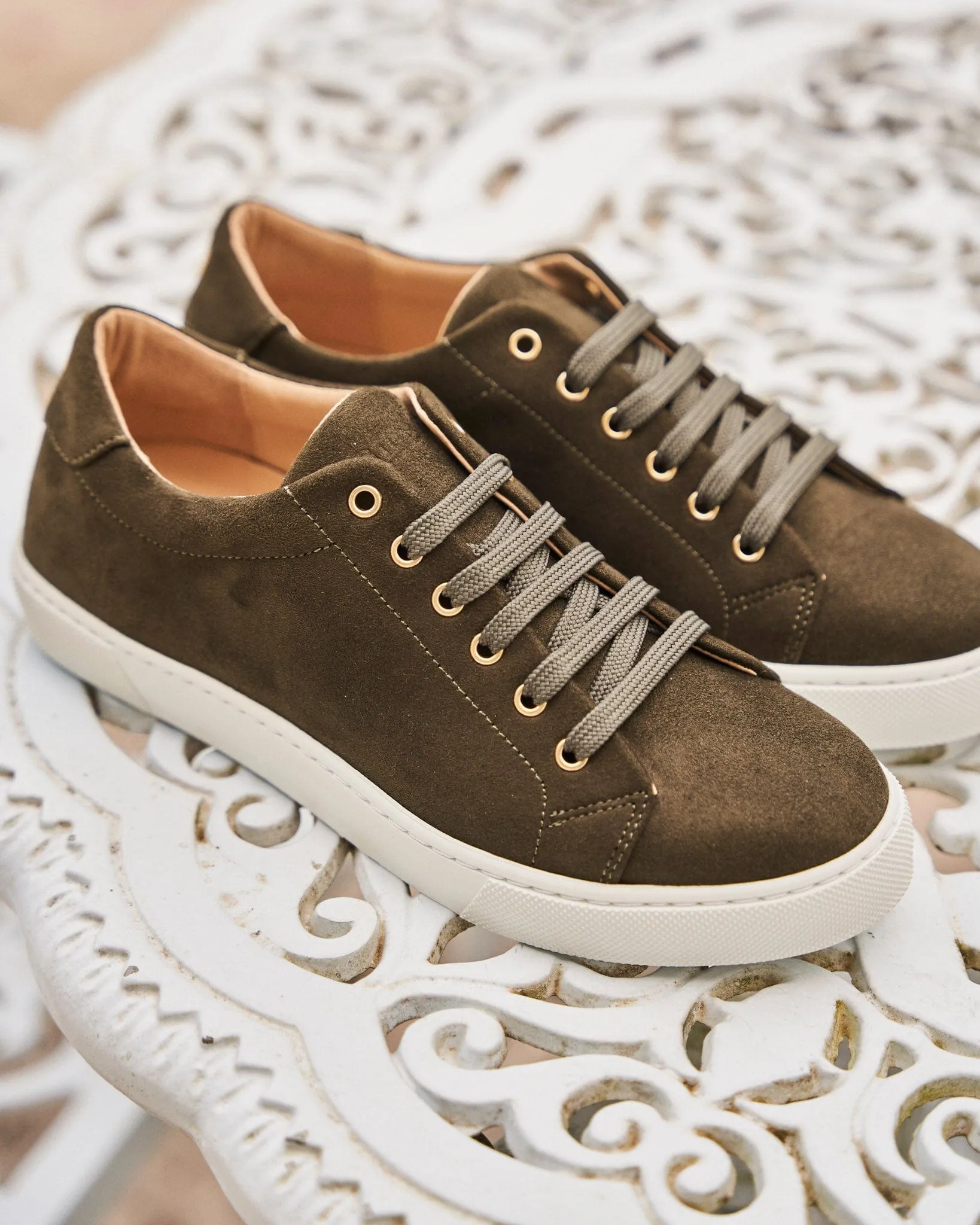 Virevolte Recycled Grain Suede Vegan Sneakers | Forest