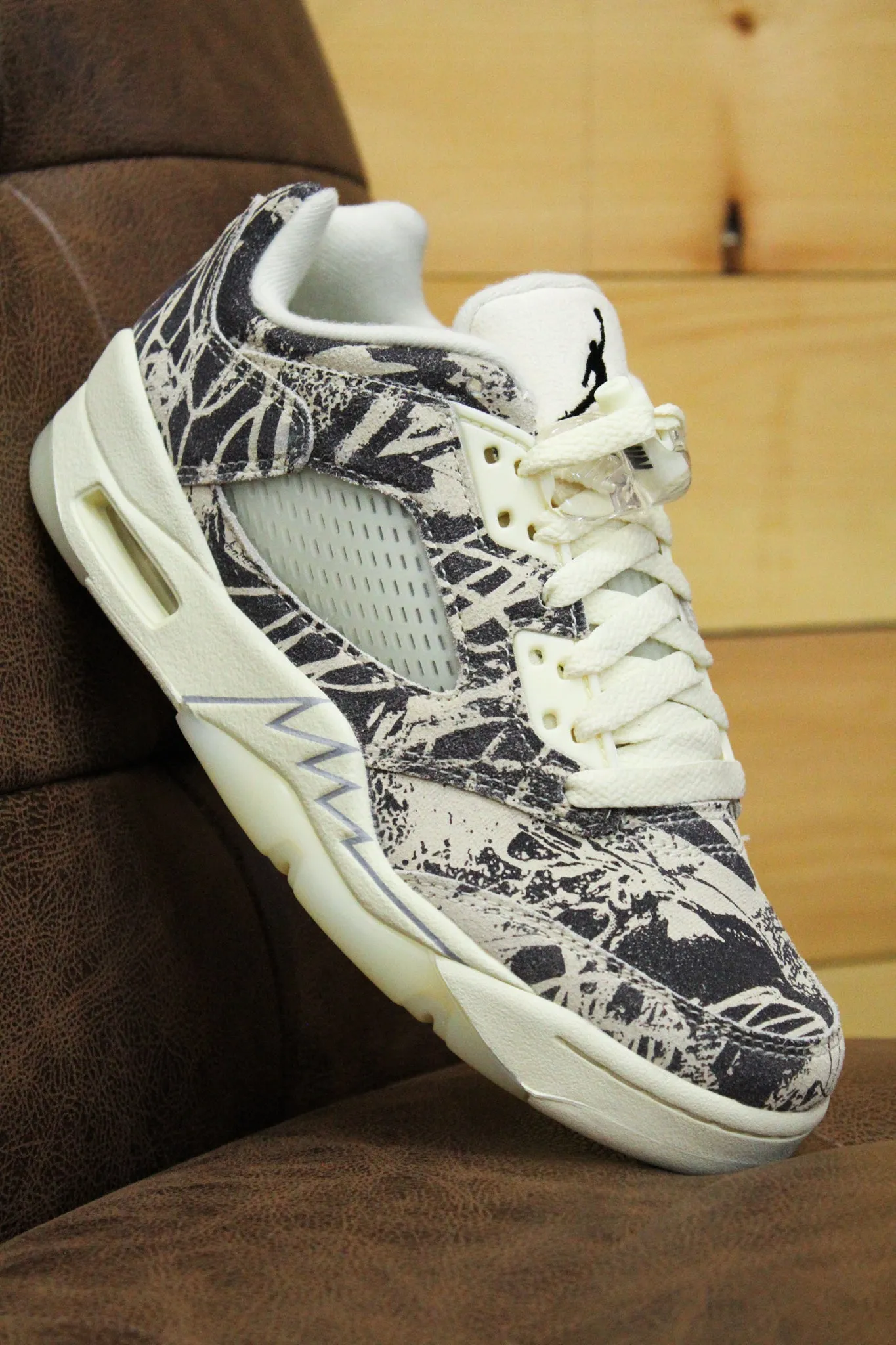 W AIR JORDAN 5 RETRO LOW "COCONUT MILK"