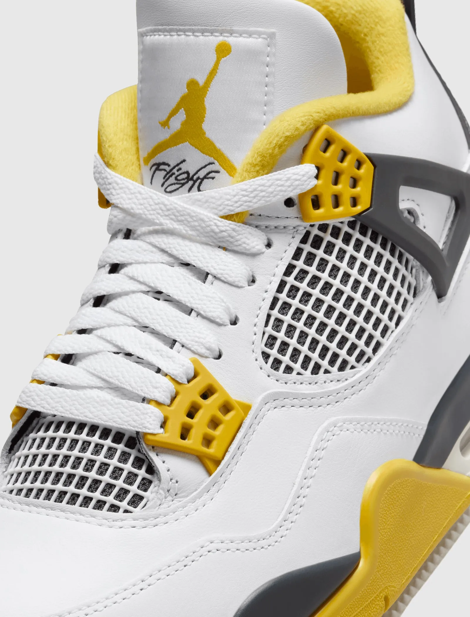 WOMEN'S AIR JORDAN 4 RETRO "VIVID SULFUR"